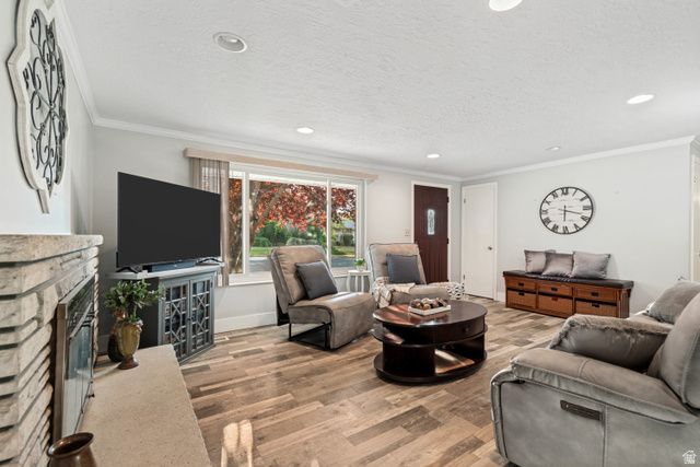 4883 S 3040 ST, Taylorsville, UT 84129