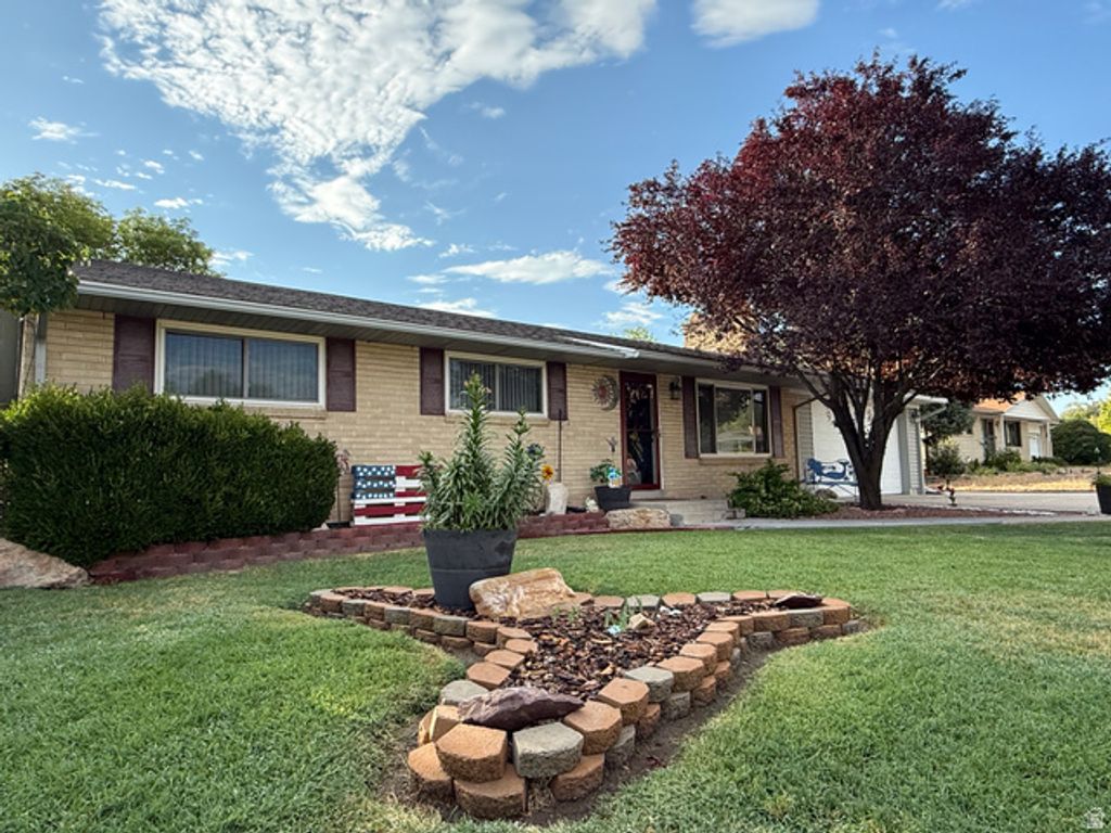 4883 S 3040 ST, Taylorsville, UT 84129
