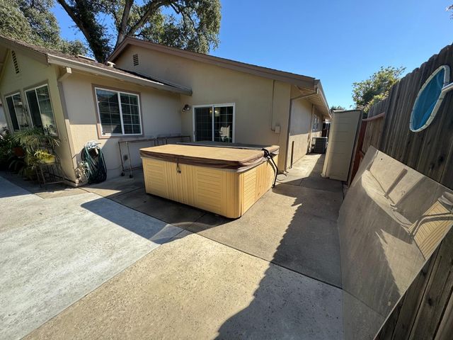 8335 Allene Creek Ct, Citrus Heights, CA 95610