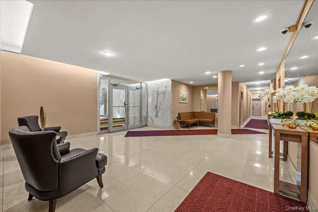 525 W 236th Street 3J, Bronx, NY 10463