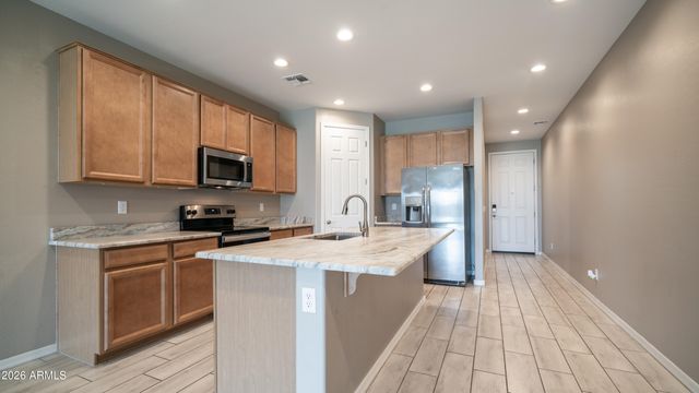 19673 W MONTECITO Avenue, Litchfield Park, AZ 85340