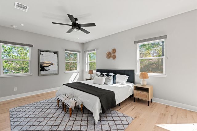 209 Kipahulu DR, Bastrop, TX 78602