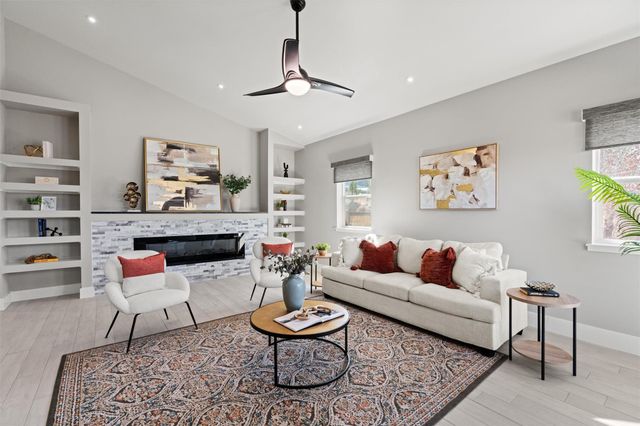 209 Kipahulu DR, Bastrop, TX 78602