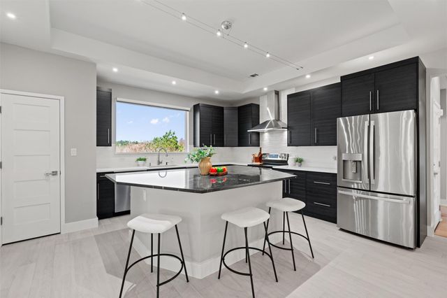 209 Kipahulu DR, Bastrop, TX 78602