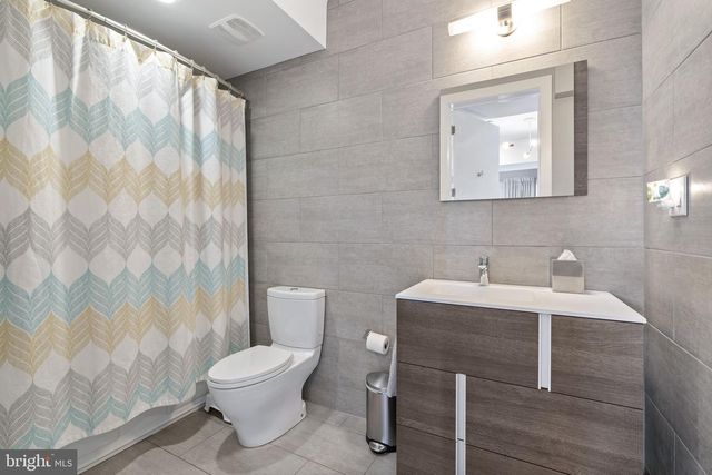 819 N ORKNEY ST, Philadelphia, PA 19123