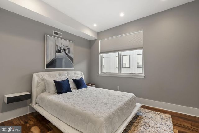 819 N ORKNEY ST, Philadelphia, PA 19123