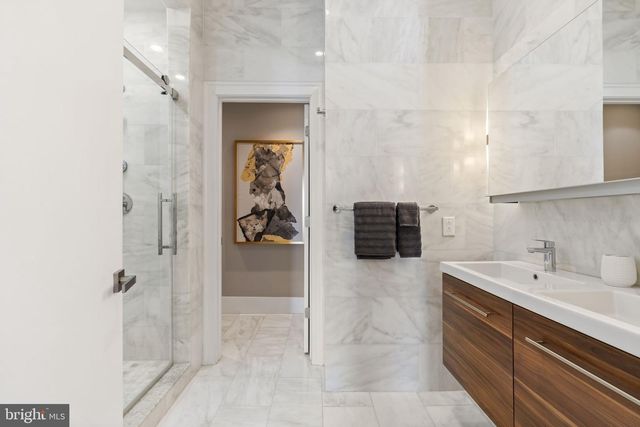 819 N ORKNEY ST, Philadelphia, PA 19123