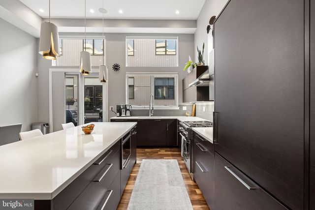 819 N ORKNEY ST, Philadelphia, PA 19123