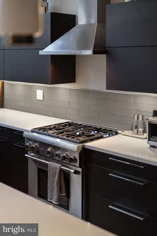 819 N ORKNEY ST, Philadelphia, PA 19123