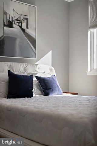 819 N ORKNEY ST, Philadelphia, PA 19123