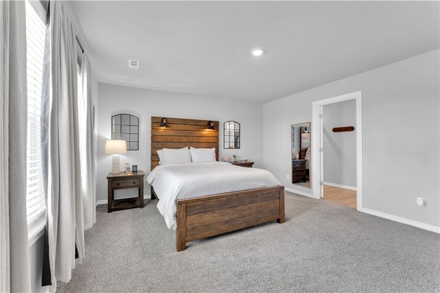 613 W Cattleman Court, Siloam Springs, AR 72761