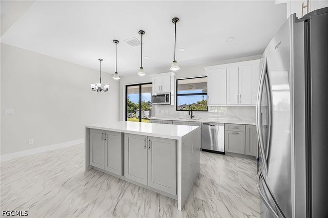 3813 1st ST SW, Lehigh Acres, FL 33976