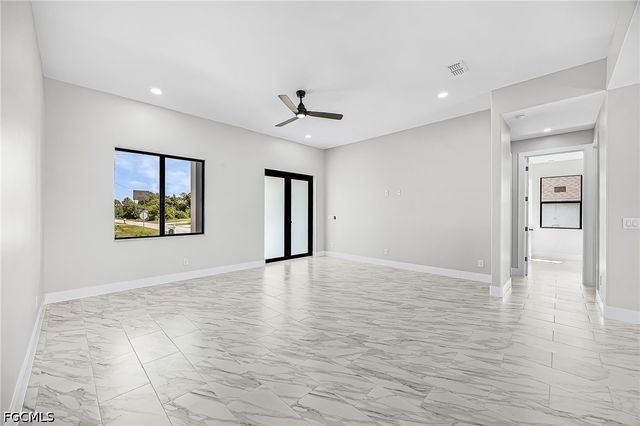 3813 1st ST SW, Lehigh Acres, FL 33976