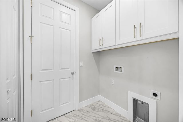 3813 1st ST SW, Lehigh Acres, FL 33976