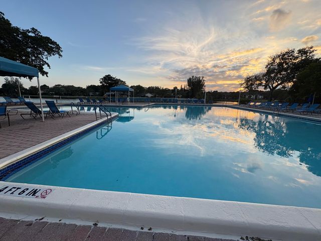 3710 INVERRARY Drive 2G, Lauderhill, FL 33319