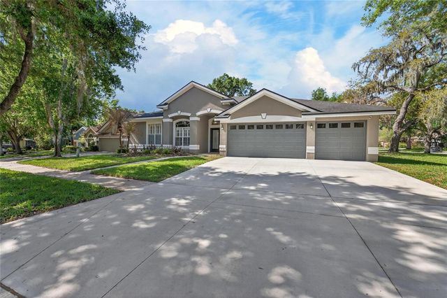 5608 OSPREY PARK PLACE, Lithia, FL 33547