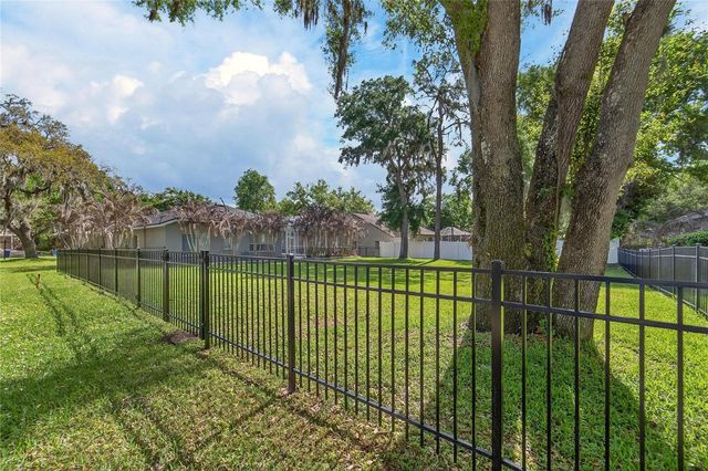 5608 OSPREY PARK PLACE, Lithia, FL 33547