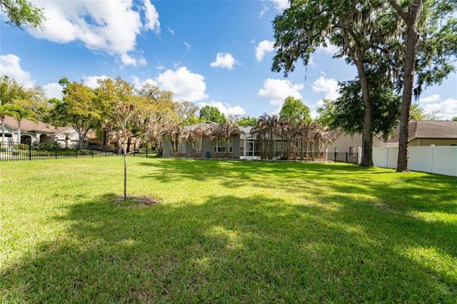 5608 OSPREY PARK PLACE, Lithia, FL 33547