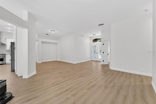 5608 OSPREY PARK PLACE, Lithia, FL 33547