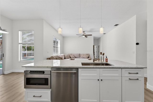 5608 OSPREY PARK PLACE, Lithia, FL 33547