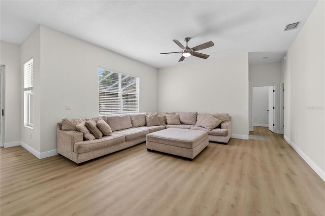 5608 OSPREY PARK PLACE, Lithia, FL 33547