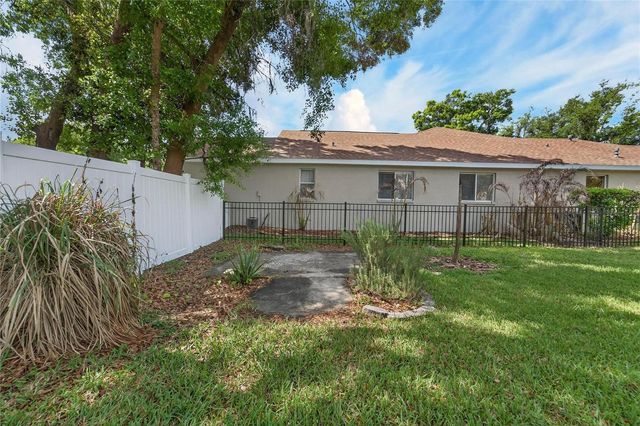 5608 OSPREY PARK PLACE, Lithia, FL 33547