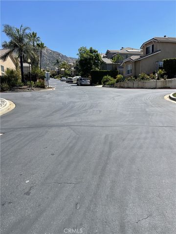 12236 Via Santa Lucia, Sylmar, CA 91342