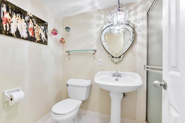 3310 S Ocean Boulevard 528-d, Highland Beach, FL 33487