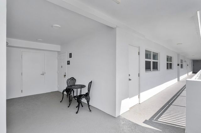 3310 S Ocean Boulevard 528-d, Highland Beach, FL 33487