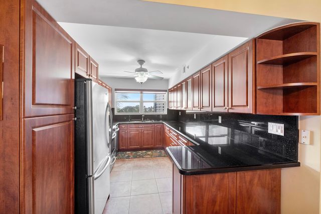 3310 S Ocean Boulevard 528-d, Highland Beach, FL 33487