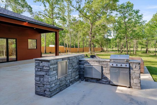 11571 Robin Lane, Conroe, TX 77303