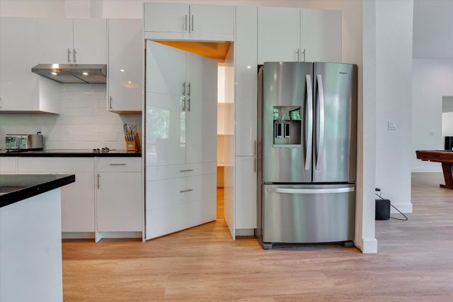 11571 Robin Lane, Conroe, TX 77303