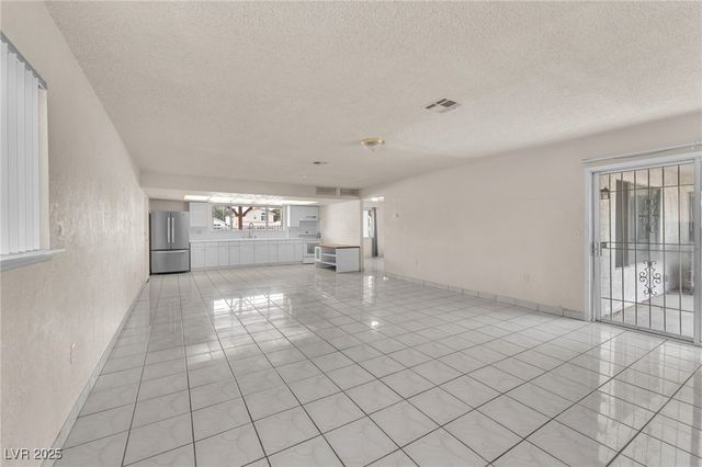 2130 East Maule Avenue, Las Vegas, NV 89119