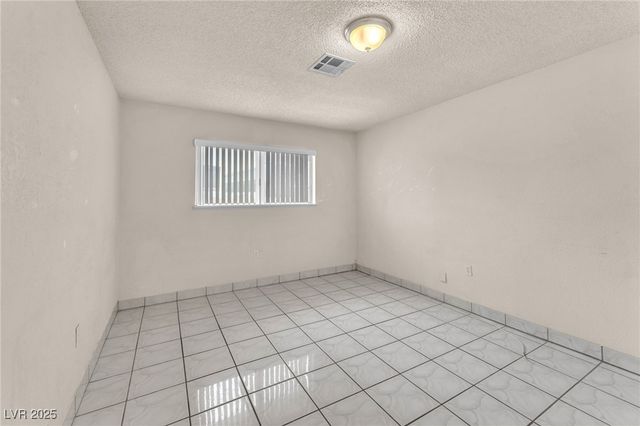 2130 East Maule Avenue, Las Vegas, NV 89119