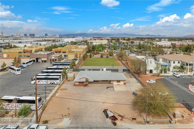 2130 East Maule Avenue, Las Vegas, NV 89119