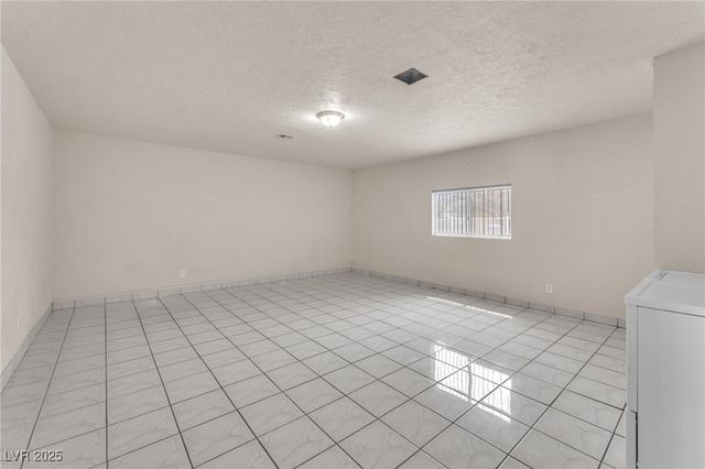 2130 East Maule Avenue, Las Vegas, NV 89119