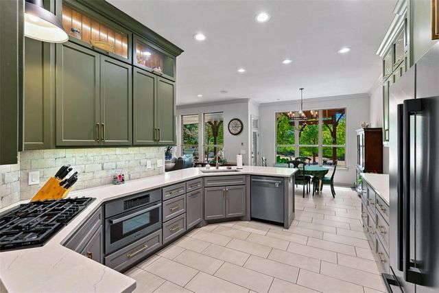 432 Hollowdale, Edmond, OK 73003