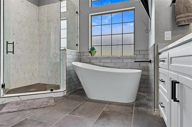432 Hollowdale, Edmond, OK 73003