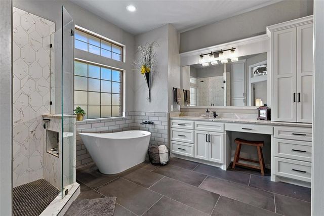 432 Hollowdale, Edmond, OK 73003