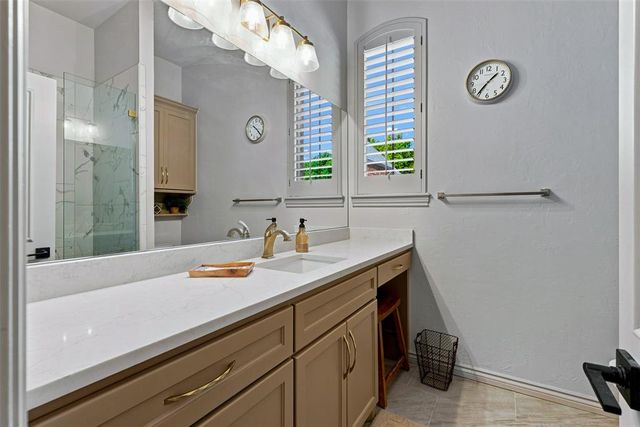 432 Hollowdale, Edmond, OK 73003