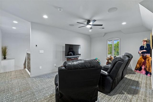 432 Hollowdale, Edmond, OK 73003