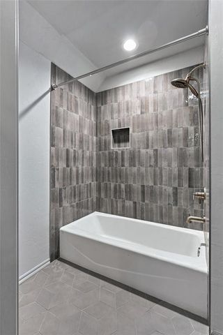 432 Hollowdale, Edmond, OK 73003