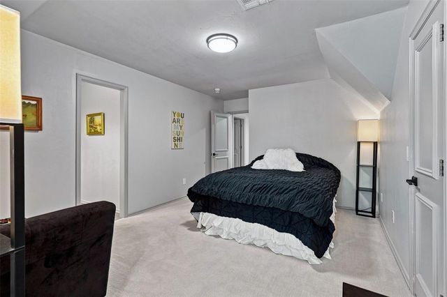 432 Hollowdale, Edmond, OK 73003