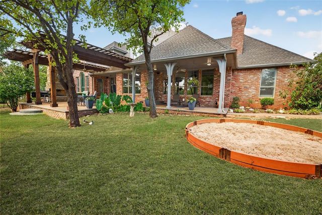 432 Hollowdale, Edmond, OK 73003