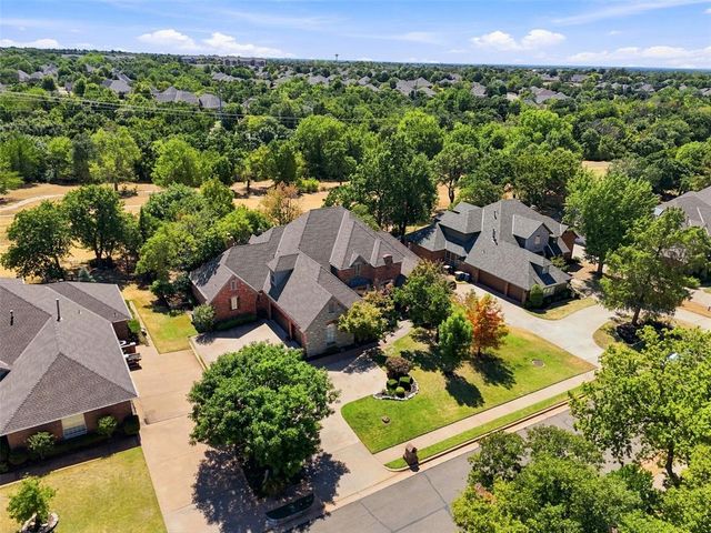 432 Hollowdale, Edmond, OK 73003
