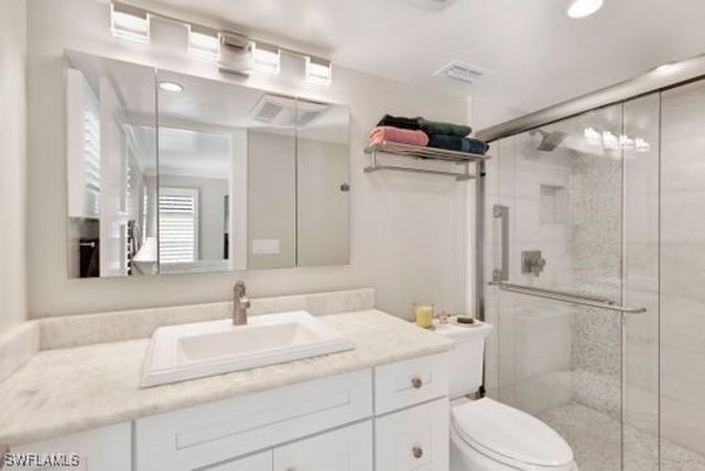 265 Yorkshire CT 8, Naples, FL 34112