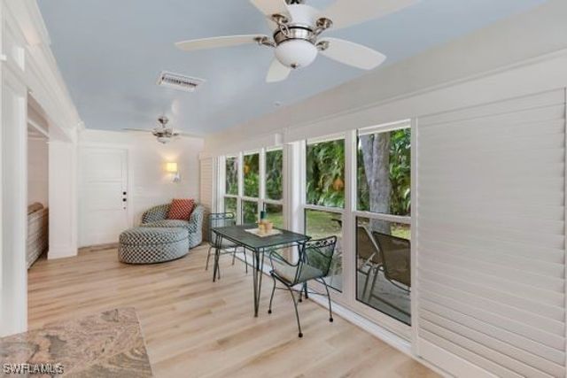 265 Yorkshire CT 8, Naples, FL 34112