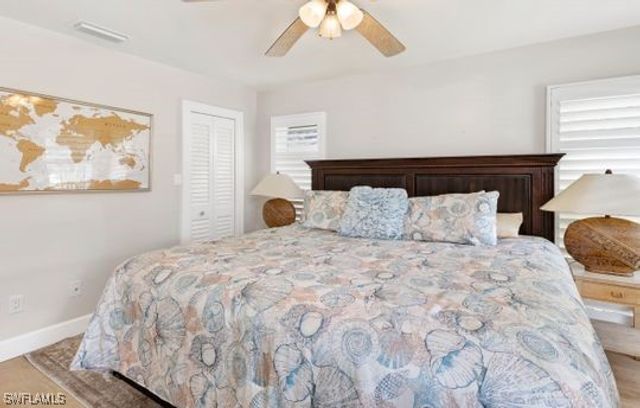 265 Yorkshire CT 8, Naples, FL 34112