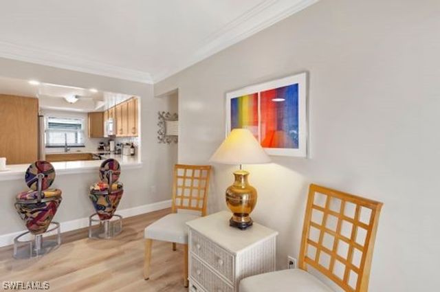 265 Yorkshire CT 8, Naples, FL 34112