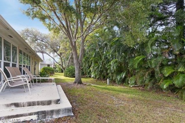 265 Yorkshire CT 8, Naples, FL 34112